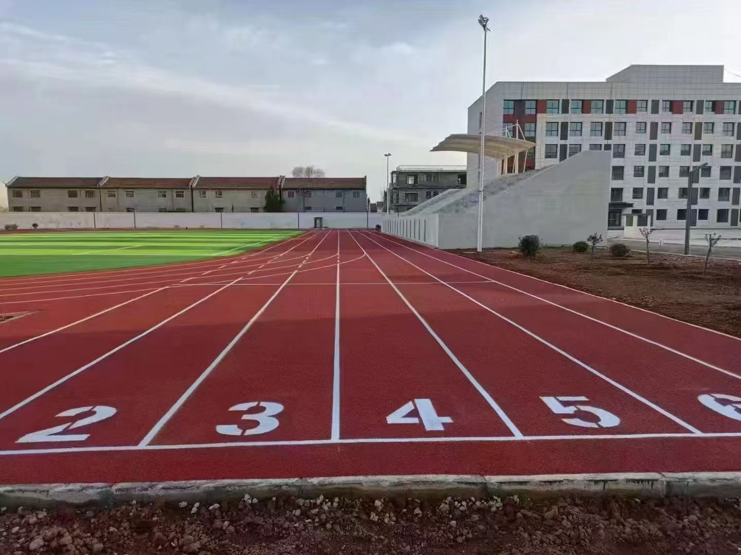 天津透气型塑胶跑道混合型塑胶跑道 - 排名